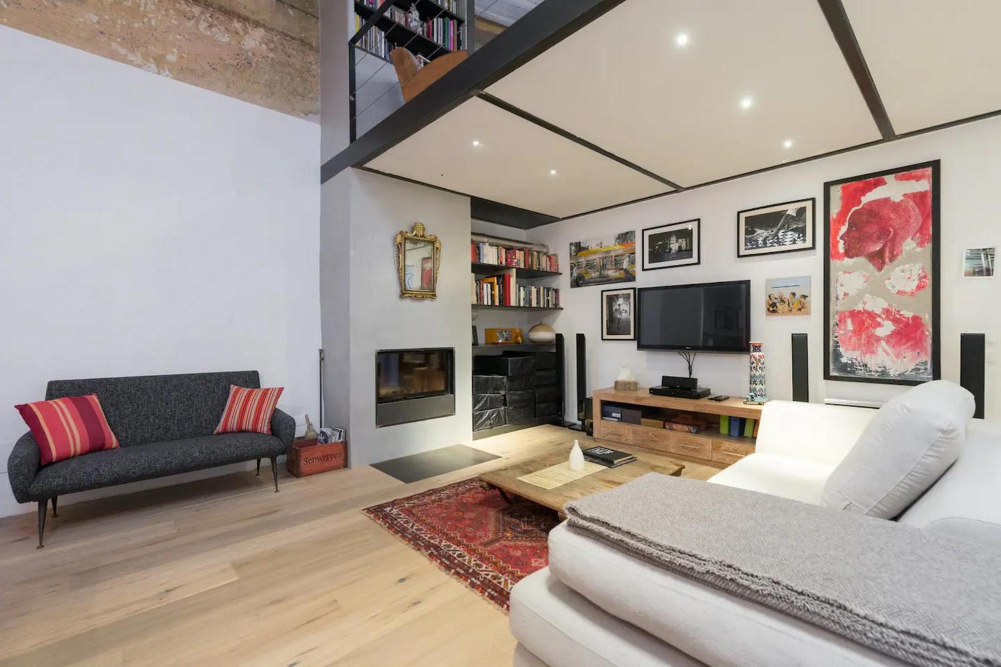 Apartment Unique 100 Sqm Design Flat In Oltrarno Florence