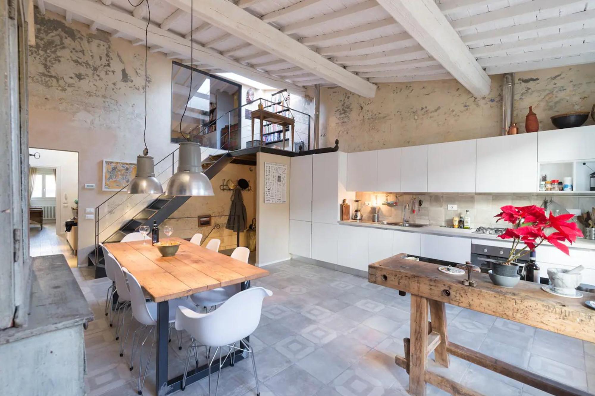 Apartment Unique 100 Sqm Design Flat In Oltrarno